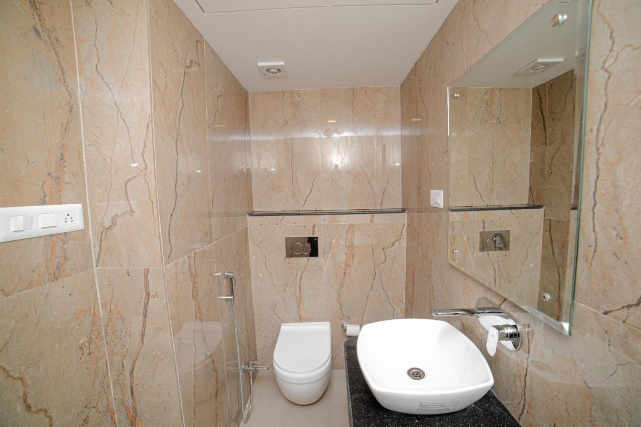 Pearl Courtyard Hotel พาราณสี ภายนอก รูปภาพ