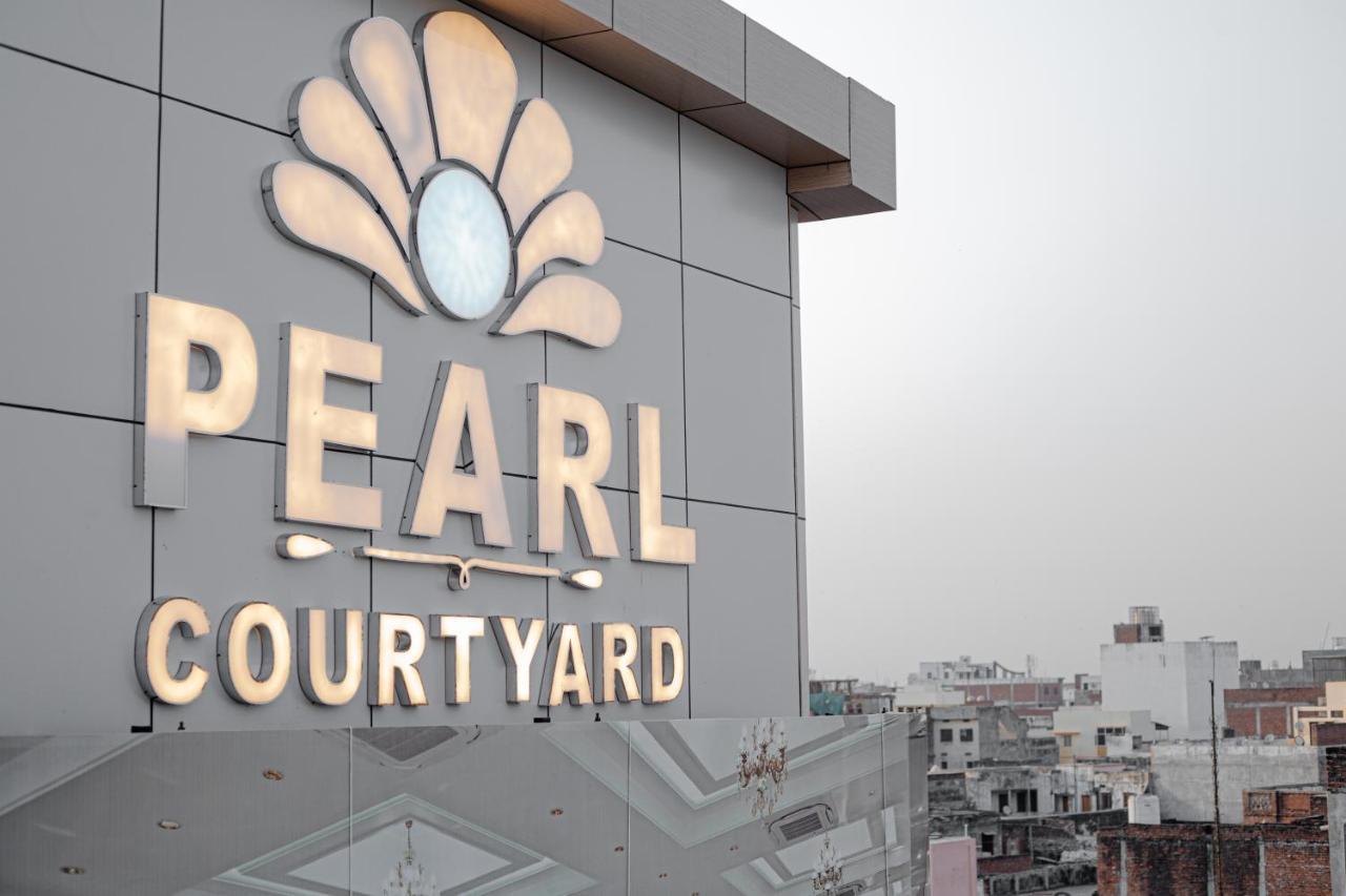 Pearl Courtyard Hotel พาราณสี ภายนอก รูปภาพ