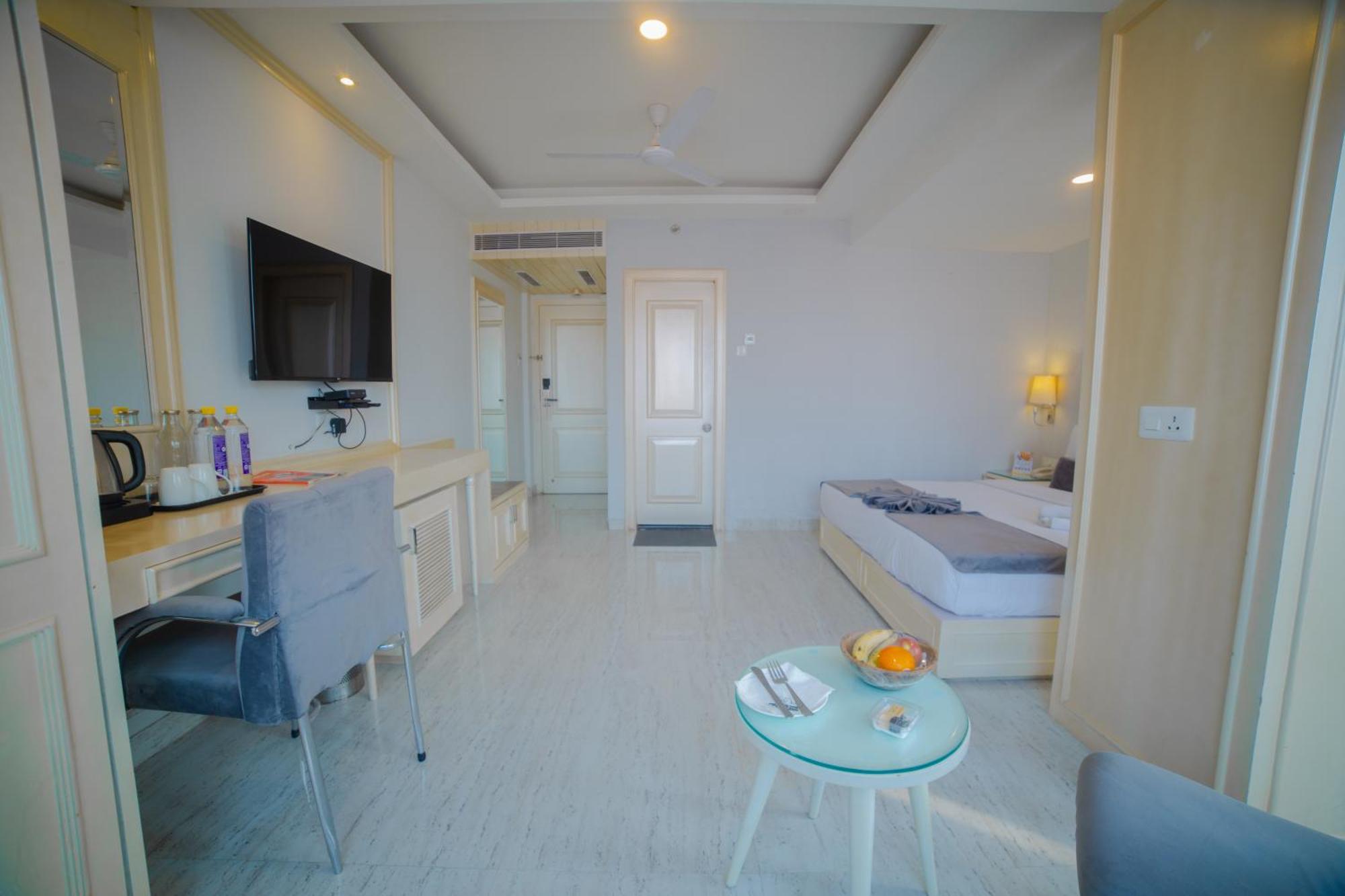 Pearl Courtyard Hotel พาราณสี ภายนอก รูปภาพ